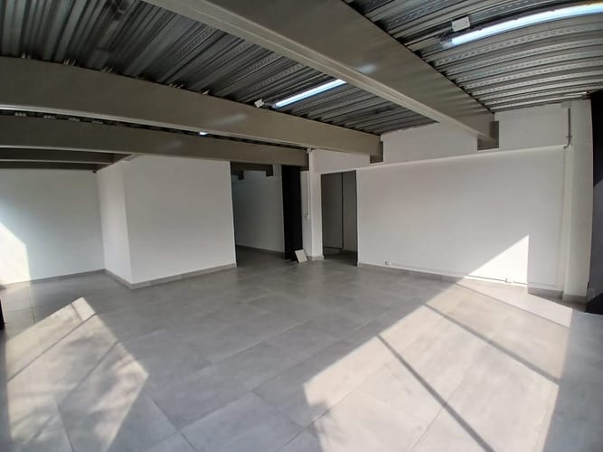 Local en arriendo en Laureles, Medellín, 110 m² · foto 5 de 6
