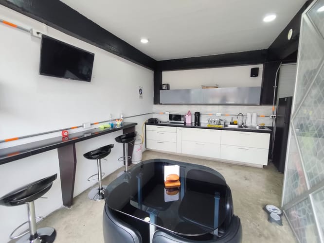 Bodega en arriendo en Popular Modelo, Pereira, 330 m² · foto 9 de 15