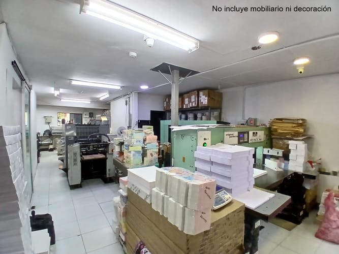Bodega en arriendo en La América, Medellín, 790 m² · foto 2 de 6