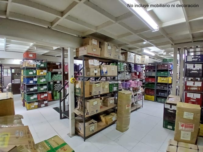 Bodega en arriendo en La América, Medellín, 790 m² · foto 4 de 6