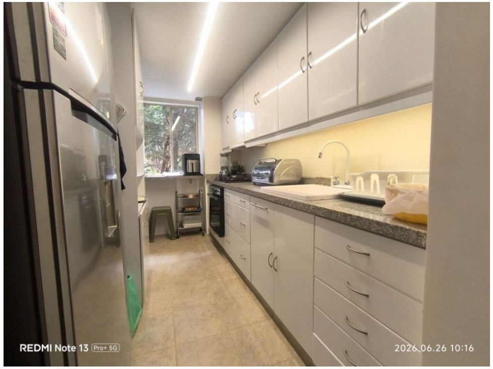 Apartamento en venta en El Poblado, Medellín · foto 3 de 24