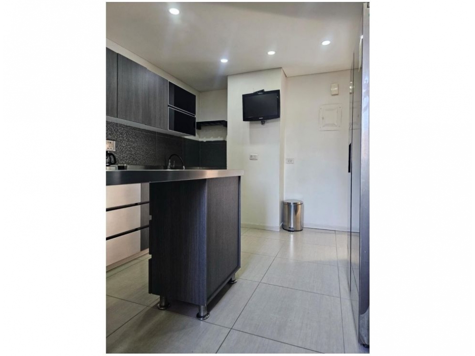 Apartamento en venta en El Poblado, Medellín · foto 4 de 24