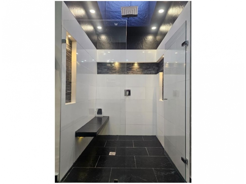 Apartamento en venta en El Poblado, Medellín · foto 5 de 24