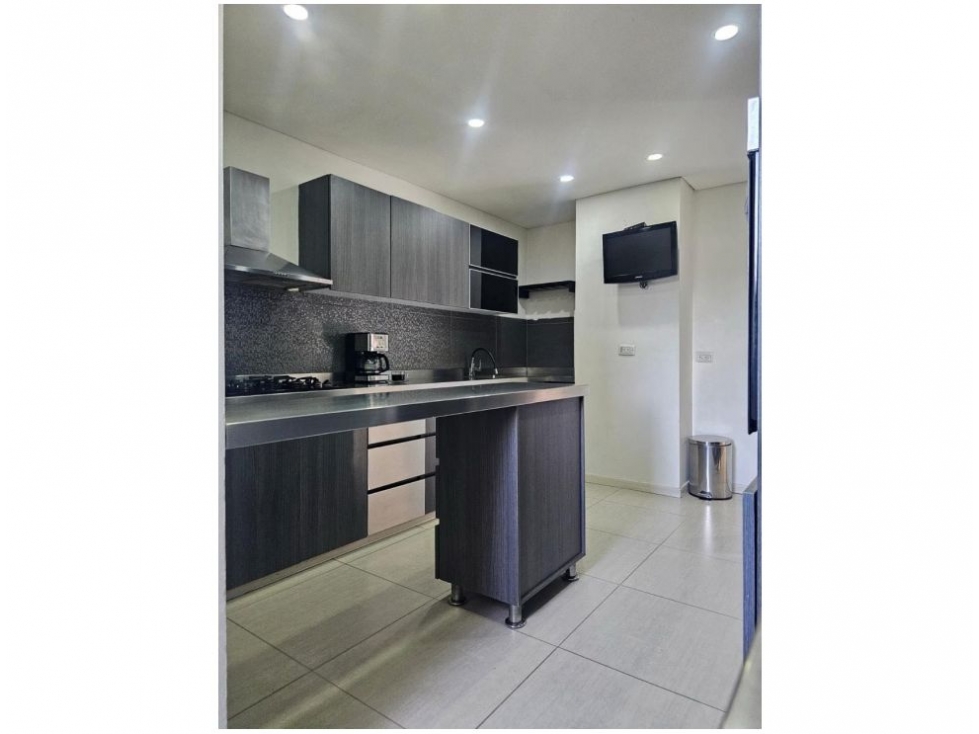 Apartamento en venta en El Poblado, Medellín · foto 8 de 24