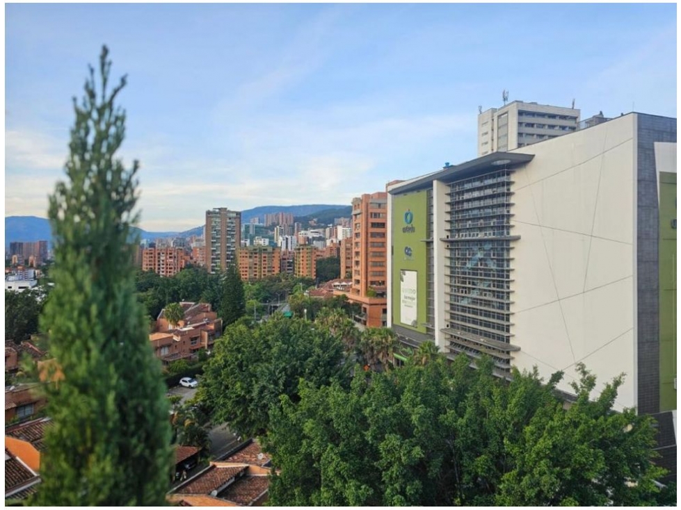 Apartamento en venta en El Poblado, Medellín · foto 11 de 24