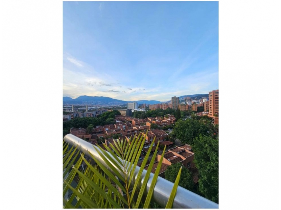 Apartamento en venta en El Poblado, Medellín · foto 23 de 24
