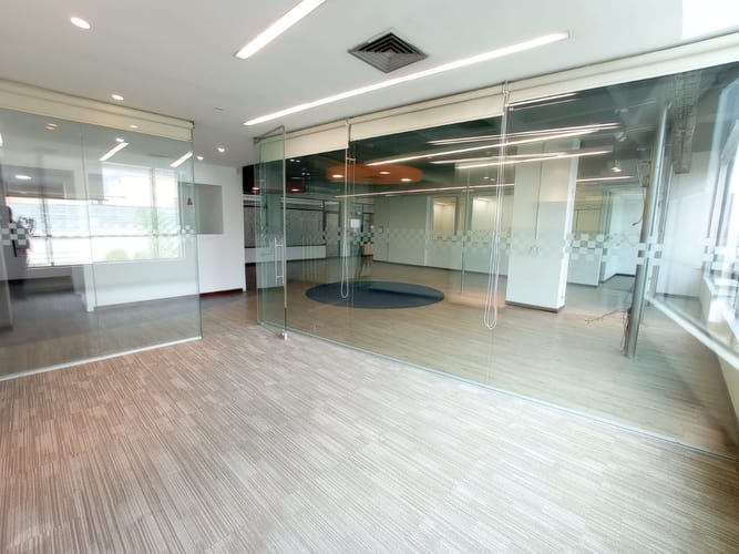 Local en arriendo en Los Balsos, Medellín, 203 m² · foto 6 de 9