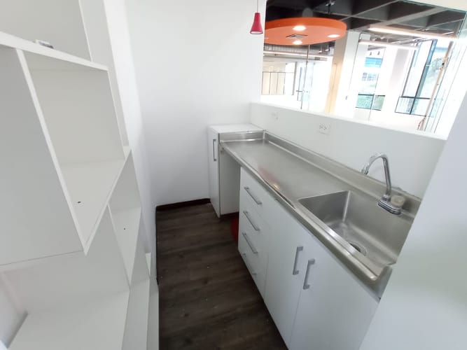 Local en arriendo en Los Balsos, Medellín, 203 m² · foto 7 de 9