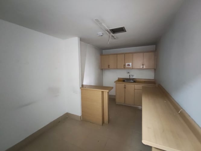 Local en arriendo en Sector Plaza De Bolivar, Pereira, 579 m² · foto 18 de 19