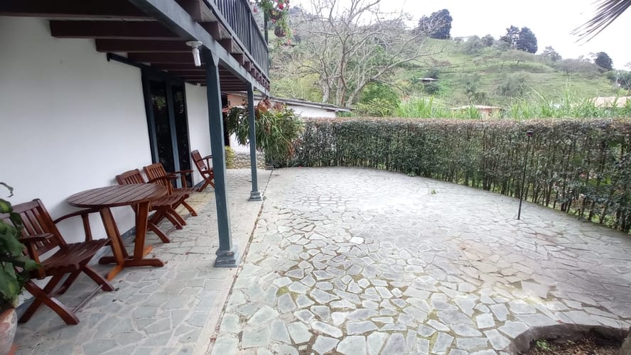 Finca en arriendo en Zarzal La Luz, Copacabana, 160 m² · foto 2 de 20
