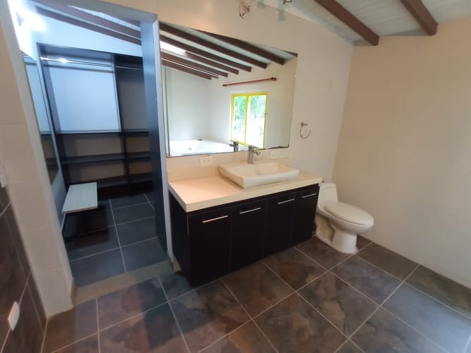Finca en arriendo en Zarzal La Luz, Copacabana, 160 m² · foto 12 de 20