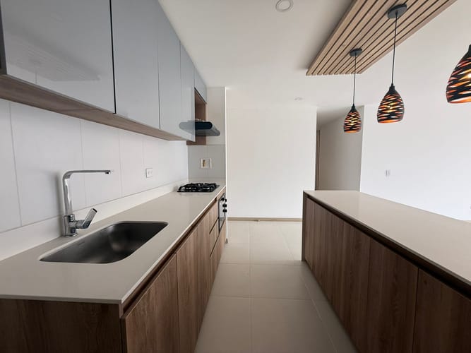 Apartamento de 3 alcobas en arriendo en Villa Carlota, Medellín, 102 m² · foto 10 de 18