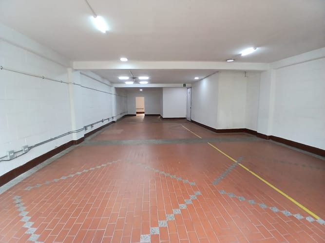 Bodega en arriendo en Guayabal, Medellín, 150 m² · foto 4 de 8