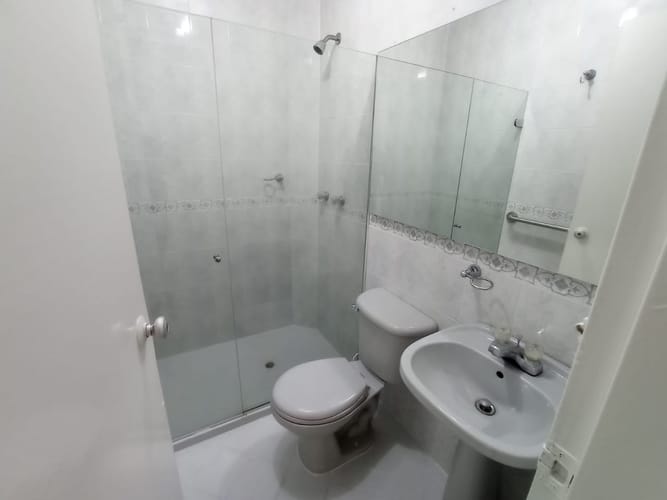 Local en arriendo en Lorena, Medellín, 210 m² · foto 7 de 13