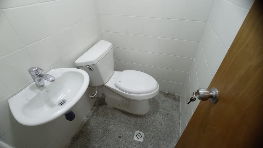 Local en arriendo en Santa Fe, Medellín, 231 m² · foto 2 de 5
