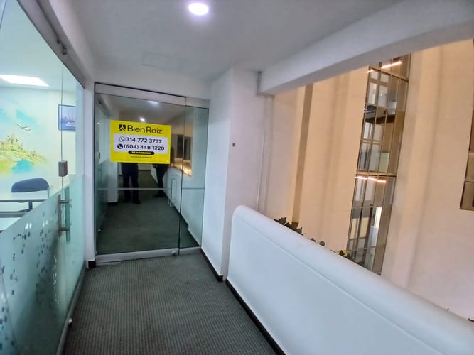 Oficina en arriendo en El Diamante No. 2, Medellín, 41 m² · foto 8 de 8