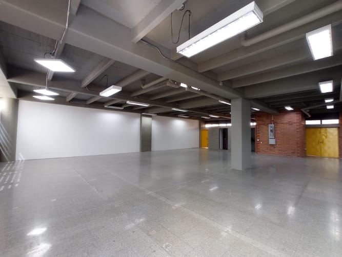 Local en arriendo en Campo Amor, Medellín, 191 m² · foto 3 de 4