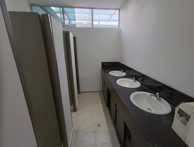 Local en arriendo en Las Vegas, Envigado, 395 m² · foto 4 de 5