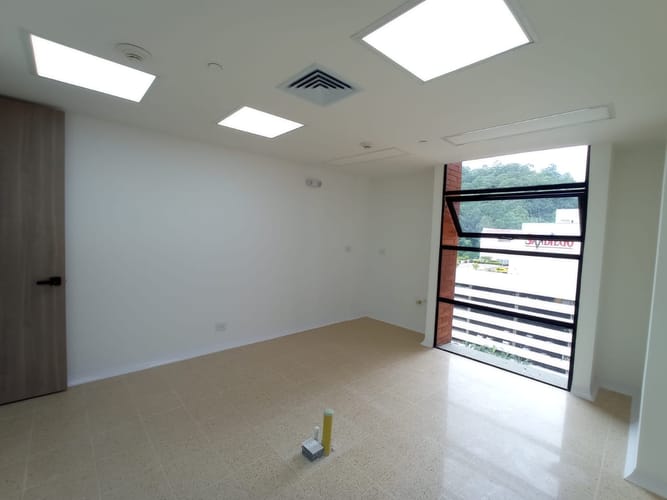 Consultorio en arriendo en San Diego, Medellín, 33 m² · foto 9 de 10