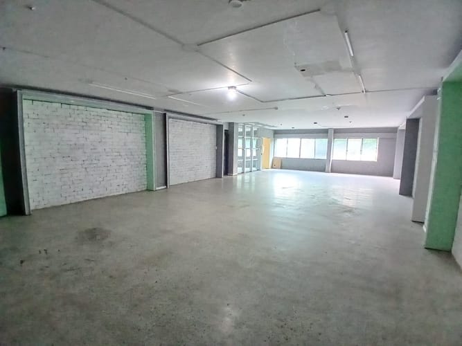 Bodega en arriendo en Laureles, Medellín, 300 m² · foto 9 de 9