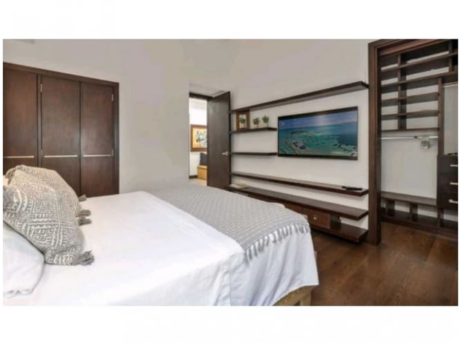 Apartamento de 4 alcobas en venta en Villa Carlota, Medellín, 137 m² · foto 3 de 22