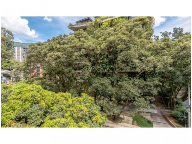 Apartamento de 4 alcobas en venta en Villa Carlota, Medellín, 137 m² · foto 11 de 22