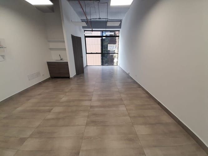 Oficina en arriendo en Altos Del Poblado, Medellín, 36 m² · foto 6 de 12
