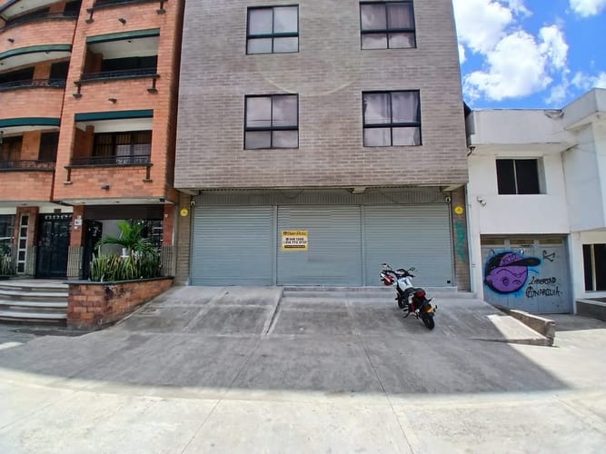 Local en arriendo en Las Acacias, Medellín, 180 m² · foto 6 de 10