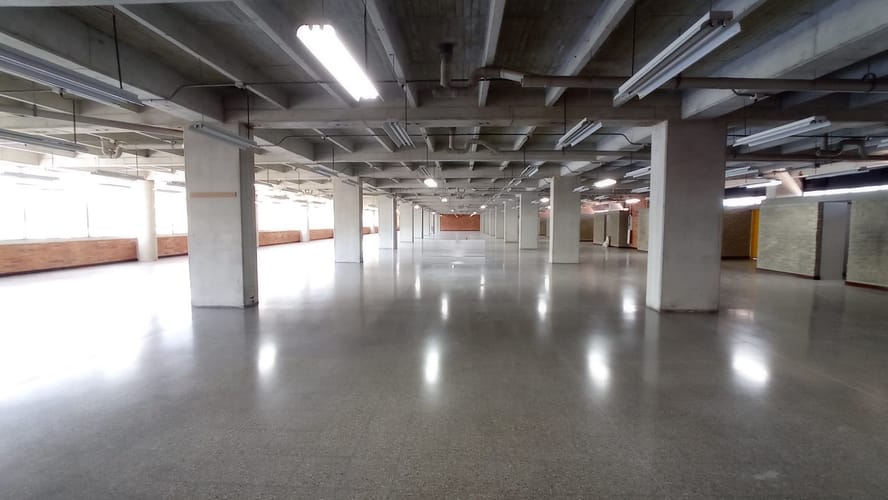 Oficina en arriendo en Campo Amor, Medellín, 193 m² · foto 5 de 5