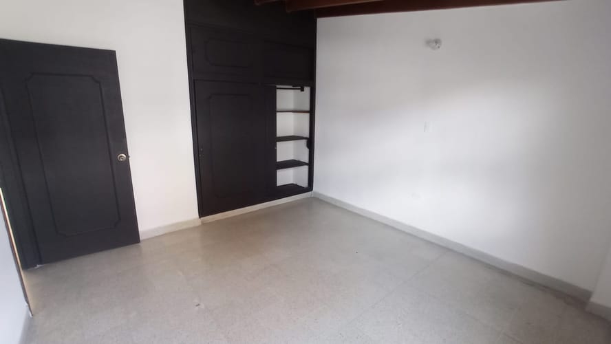 Local en arriendo en Las Acacias, Medellín, 325 m² · foto 12 de 18