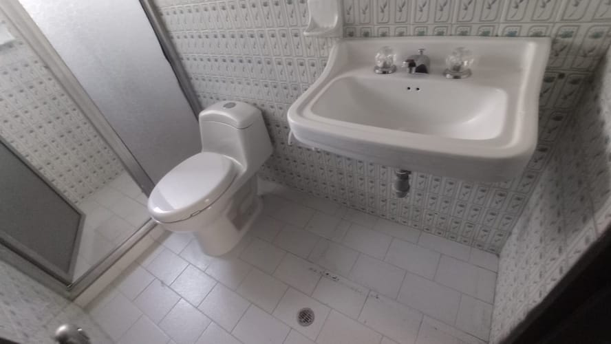 Local en arriendo en Las Acacias, Medellín, 325 m² · foto 13 de 18