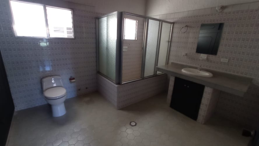 Local en arriendo en Las Acacias, Medellín, 325 m² · foto 15 de 18