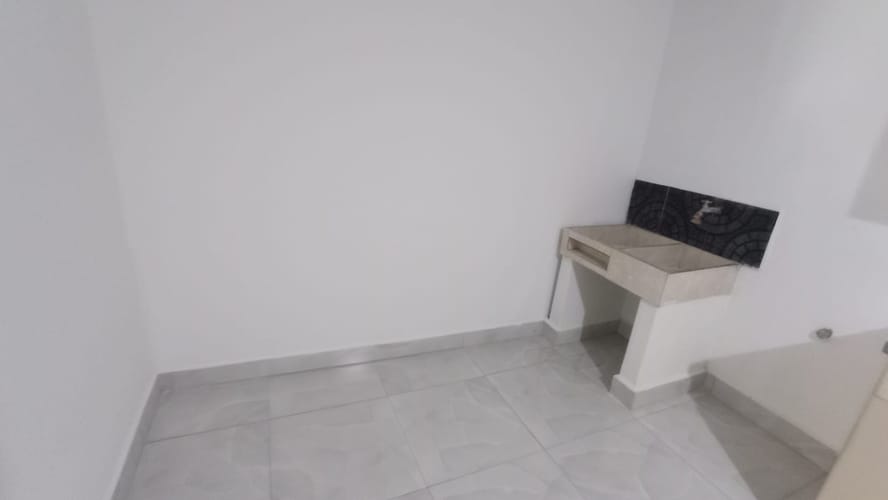 Local en arriendo en Las Acacias, Medellín, 325 m² · foto 16 de 18