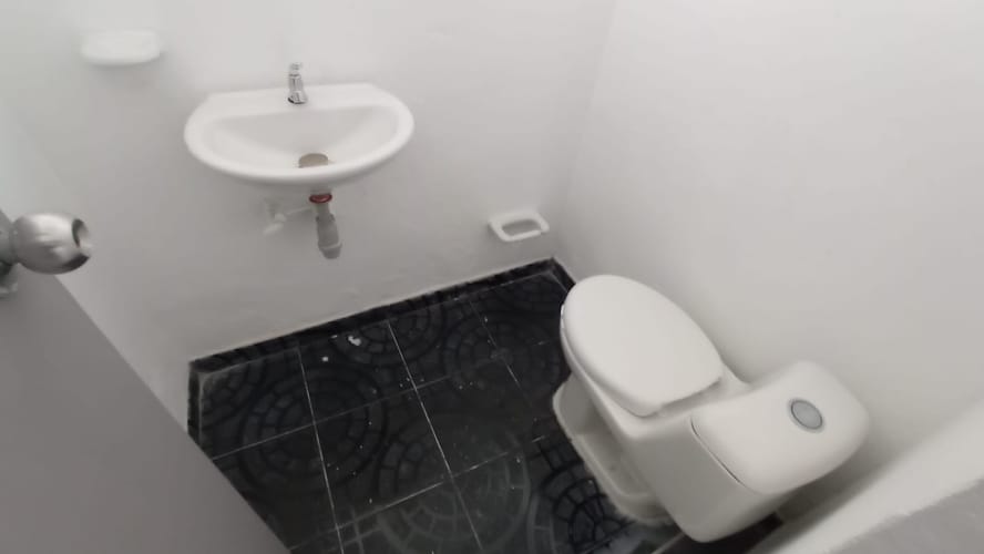 Local en arriendo en Las Acacias, Medellín, 325 m² · foto 17 de 18
