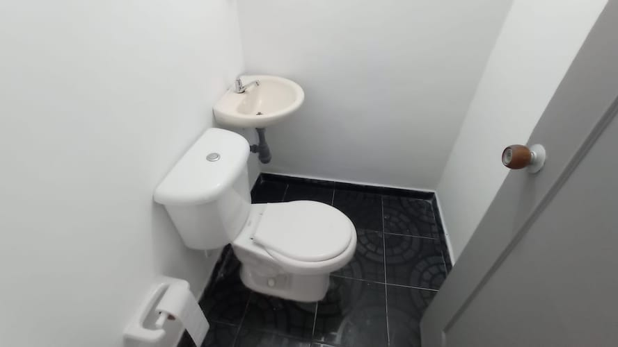 Local en arriendo en Las Acacias, Medellín, 325 m² · foto 18 de 18