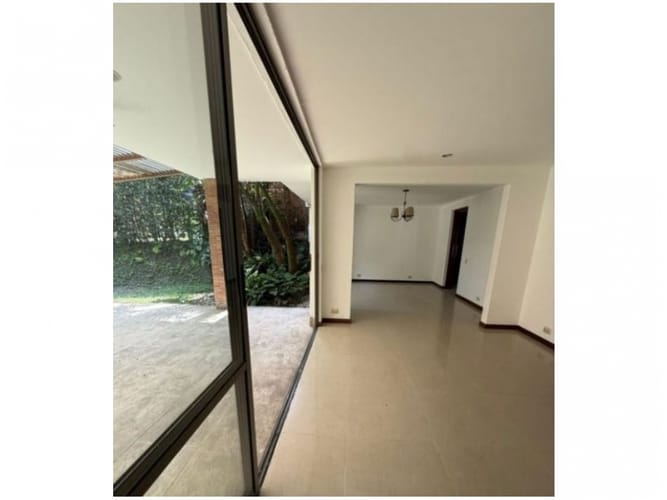 Apartamento de 3 alcobas en venta en Loma Del Esmeraldal, Envigado, 218 m² · foto 8 de 22