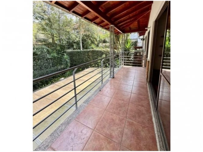 Apartamento de 3 alcobas en venta en Loma Del Esmeraldal, Envigado, 218 m² · foto 17 de 22