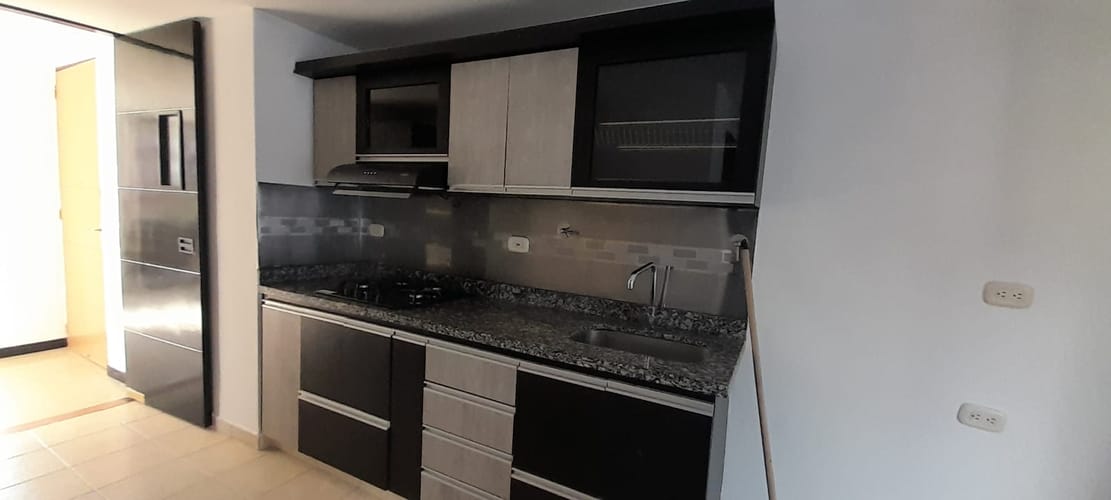 Apartamento de 3 alcobas en arriendo en Vía Las Palmas, Medellín, 160 m² · foto 3 de 11