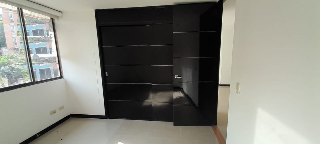 Apartamento de 3 alcobas en arriendo en Vía Las Palmas, Medellín, 160 m² · foto 5 de 11