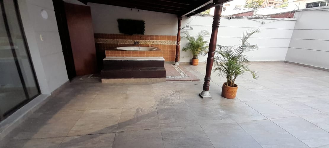 Apartamento de 3 alcobas en arriendo en Vía Las Palmas, Medellín, 160 m² · foto 9 de 11