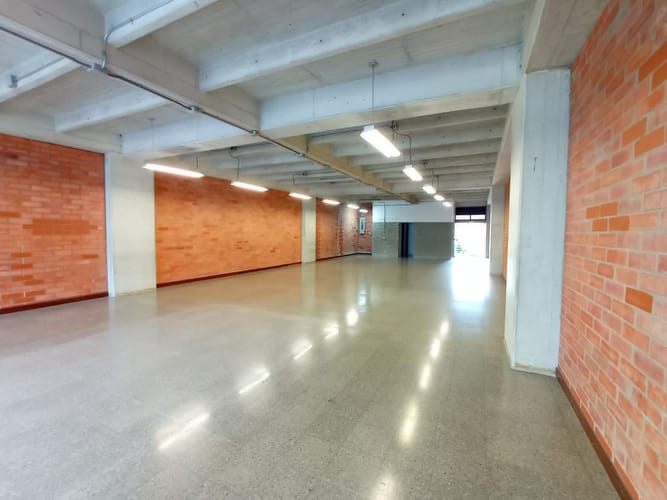 Local en arriendo en Campo Amor, Medellín, 193 m² · foto 4 de 5