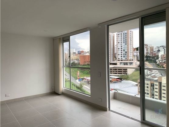 Apartamento en venta en Avenida Kevin Angel, Manizales · foto 5 de 8
