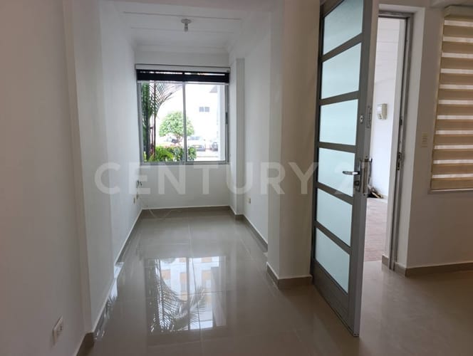 Casa de 4 alcobas en venta en Rosales, Villavicencio, 122 m² · foto 3 de 22