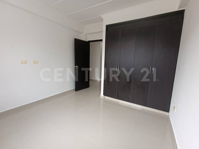 Casa de 4 alcobas en venta en Rosales, Villavicencio, 122 m² · foto 9 de 22