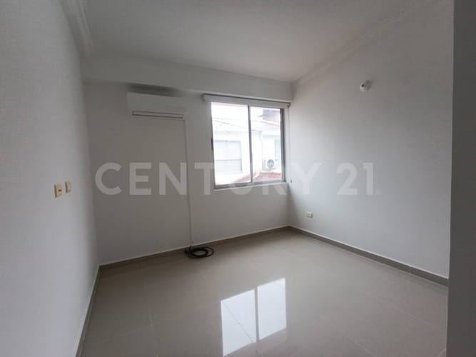 Casa de 4 alcobas en venta en Rosales, Villavicencio, 122 m² · foto 10 de 22
