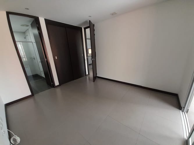 Apartamento de 2 alcobas en arriendo en Las Lomas, Medellín, 80 m² · foto 10 de 16