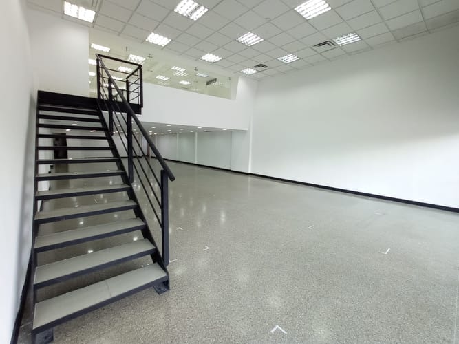 Local en arriendo en San Pablo Guayabal, Medellín, 316 m² · foto 3 de 9