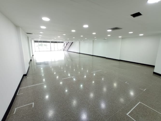 Local en arriendo en San Pablo Guayabal, Medellín, 316 m² · foto 6 de 9