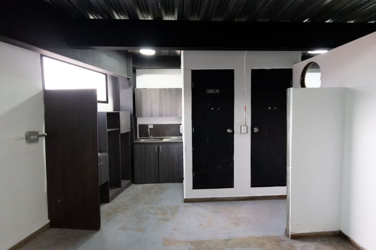 Bodega en arriendo en Campo Amor, Medellín, 100 m² · foto 8 de 10