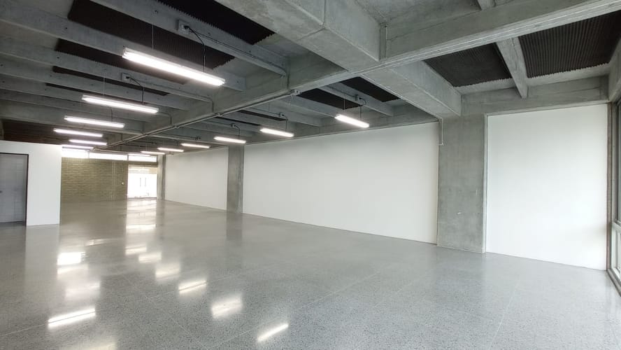 Oficina en arriendo en Guayabal, Medellín, 214 m² · foto 3 de 10
